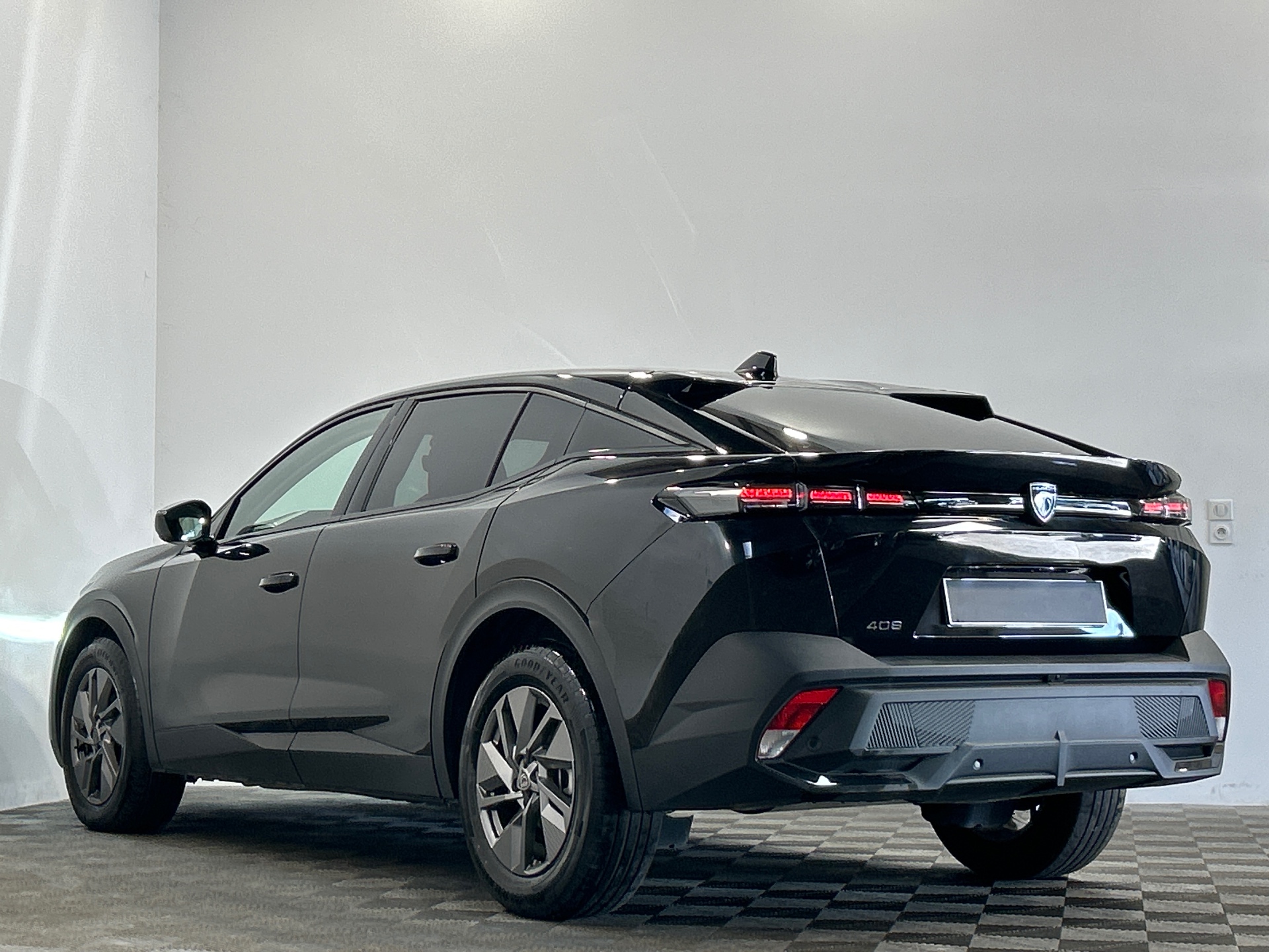 PEUGEOT 408 Hybrid 145 e-DCS6 Allure