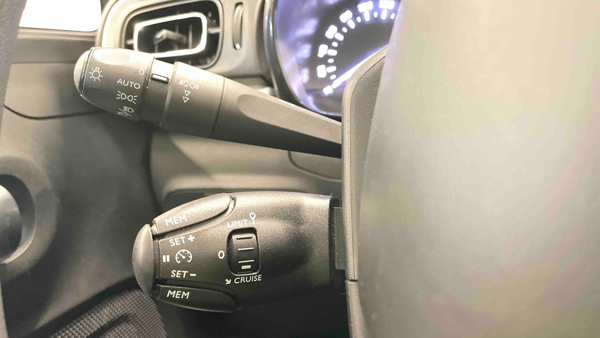 CITROEN C3 PureTech 110 S&S BVM6 Shine