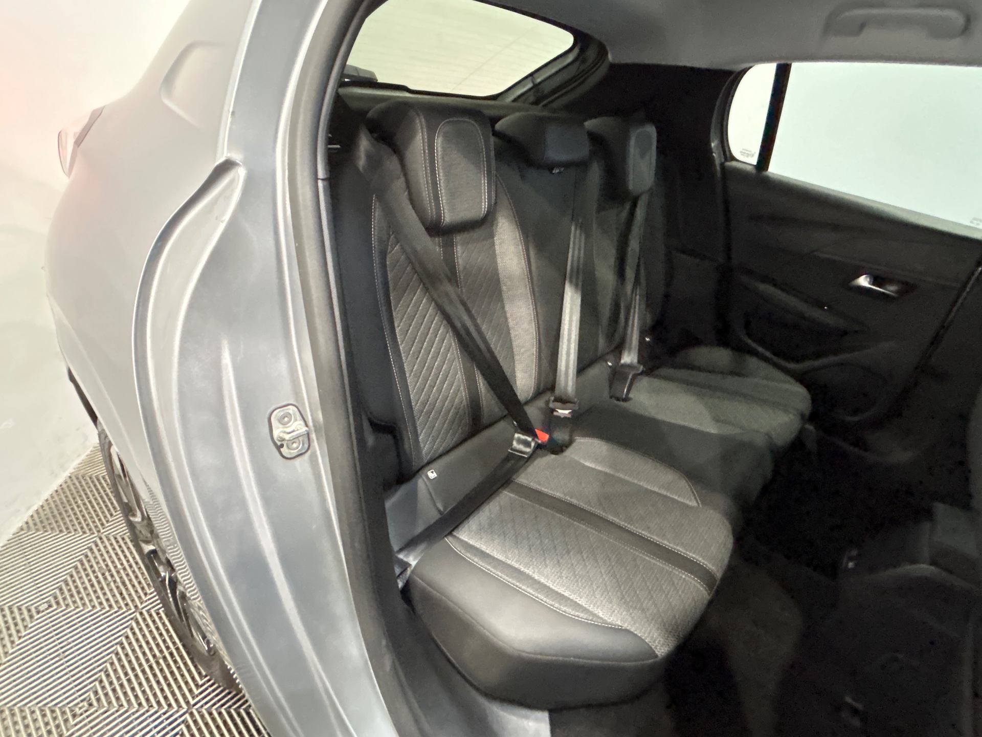 PEUGEOT 208 ALL PT100 BVM