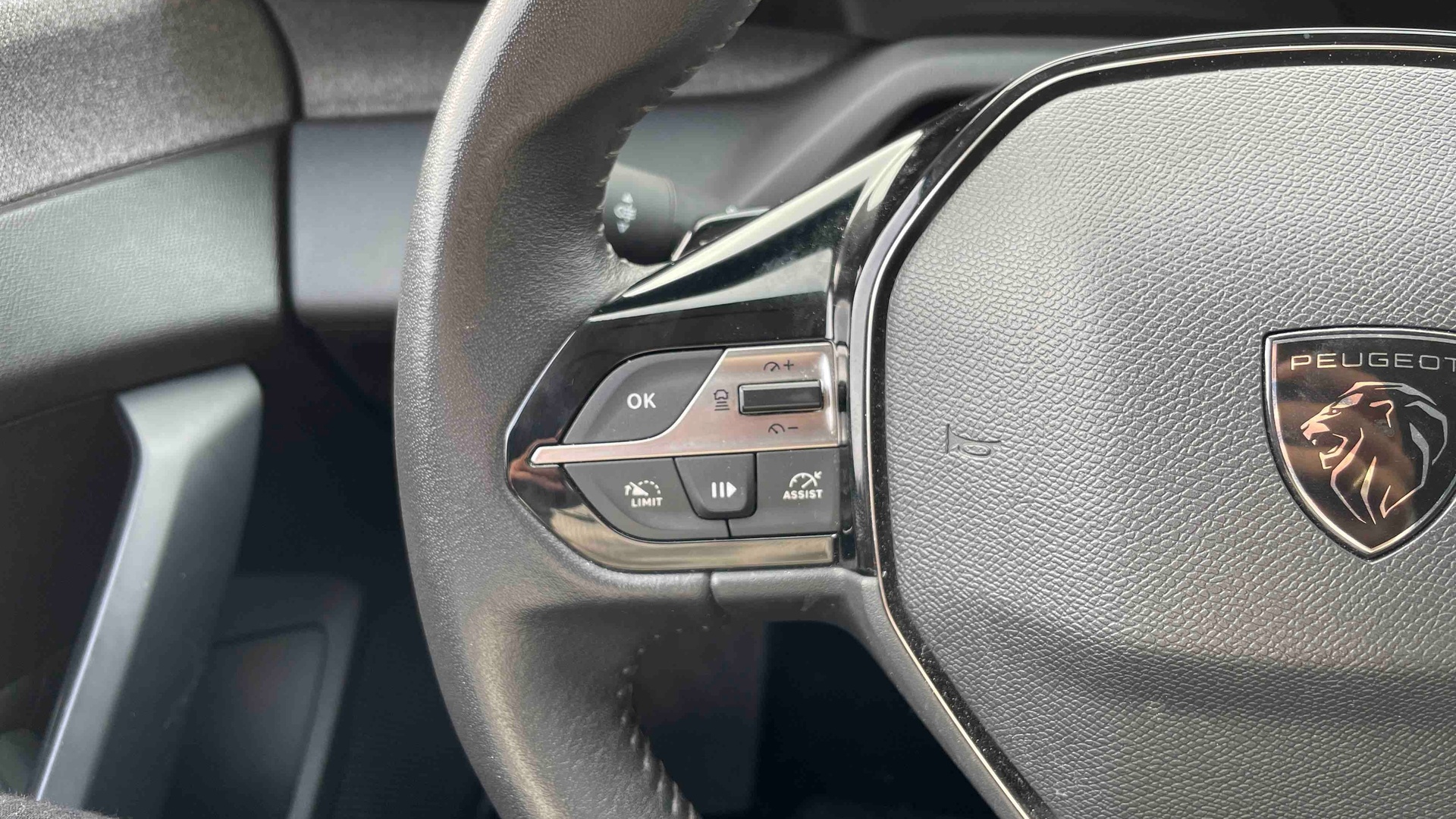 PEUGEOT 308 PureTech 130ch S&S EAT8 Allure Pack