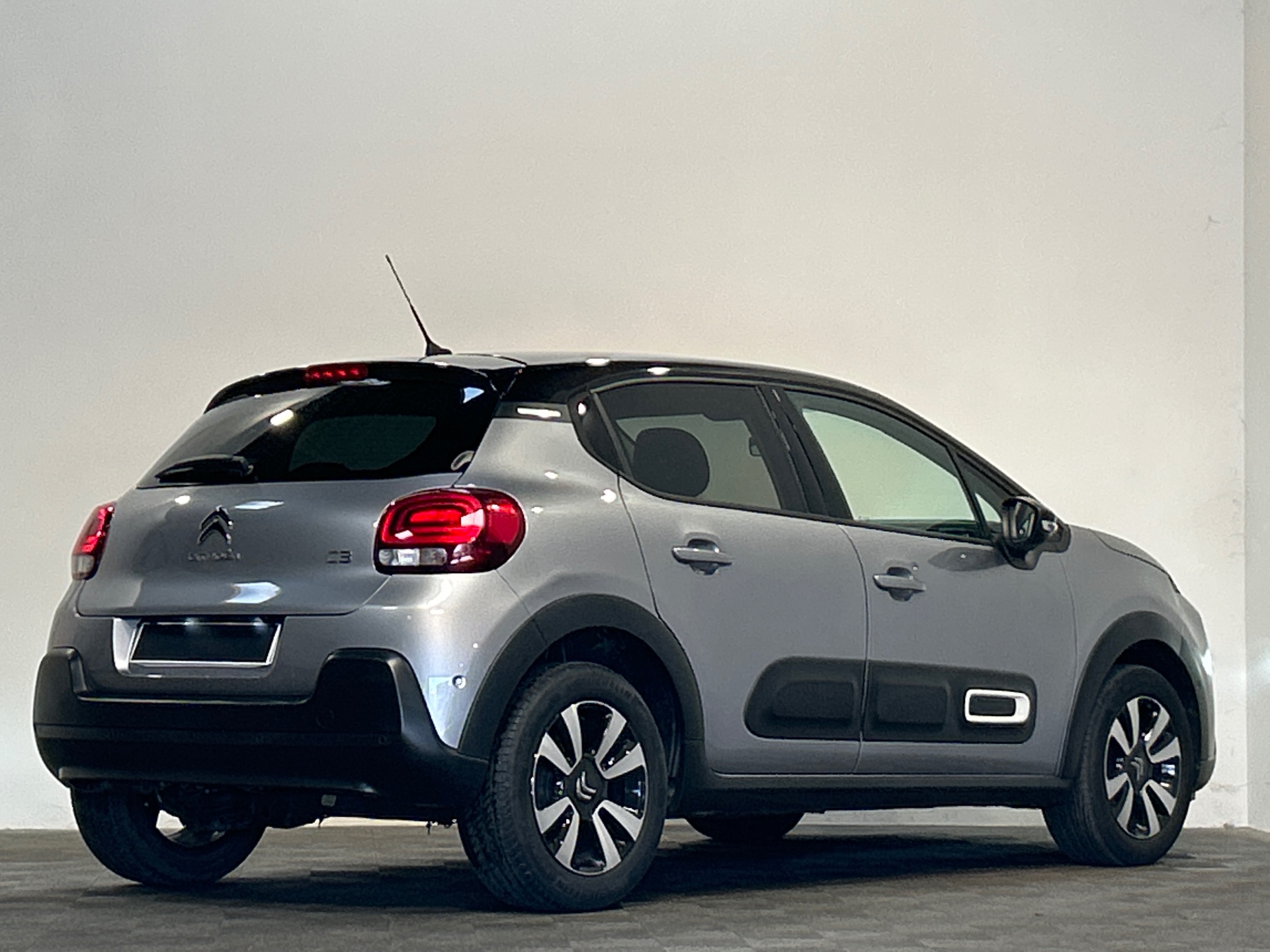 CITROEN C3 PT83 S&S BVM SHINE