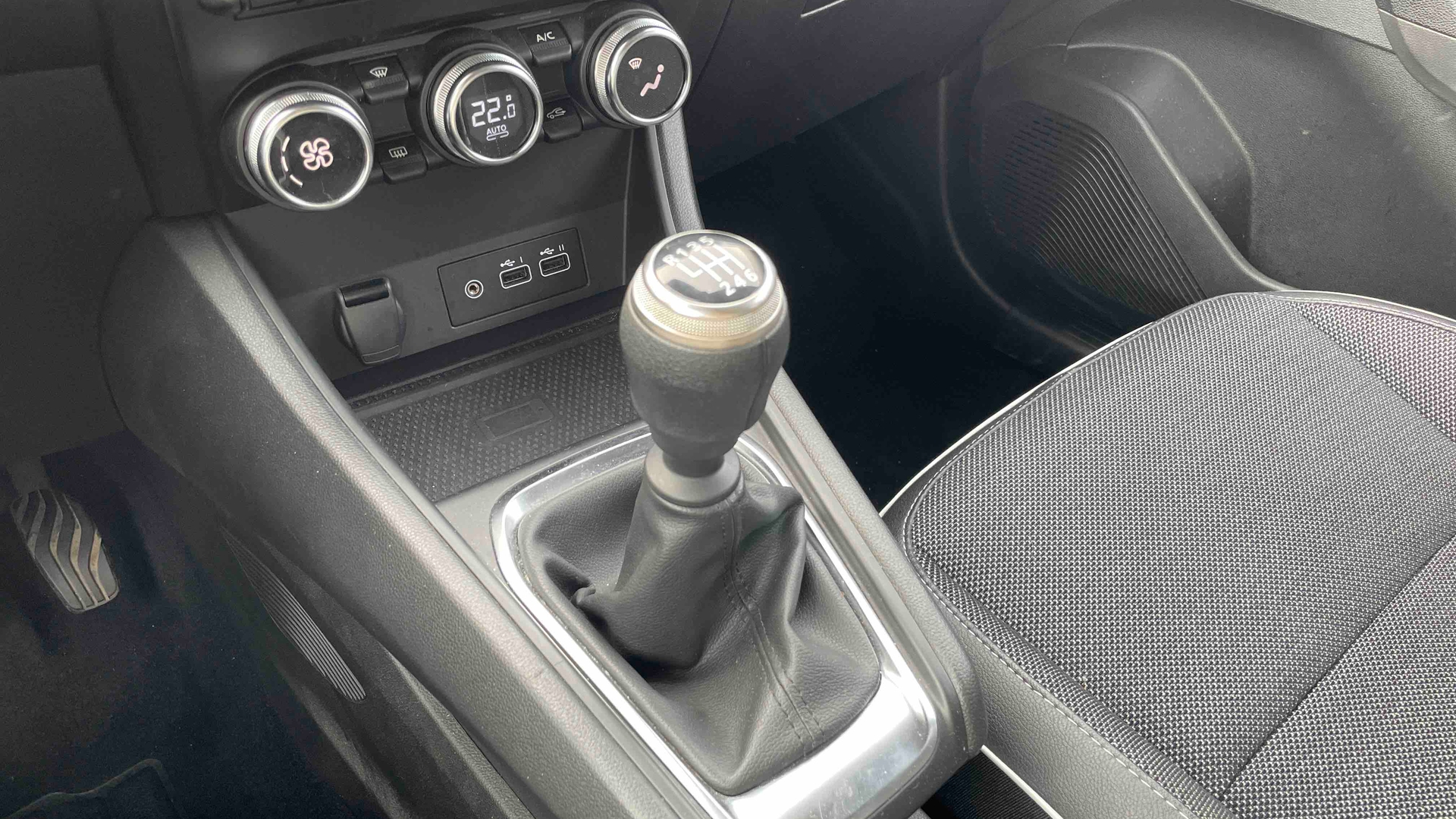 RENAULT CAPTUR TCe 90 Techno