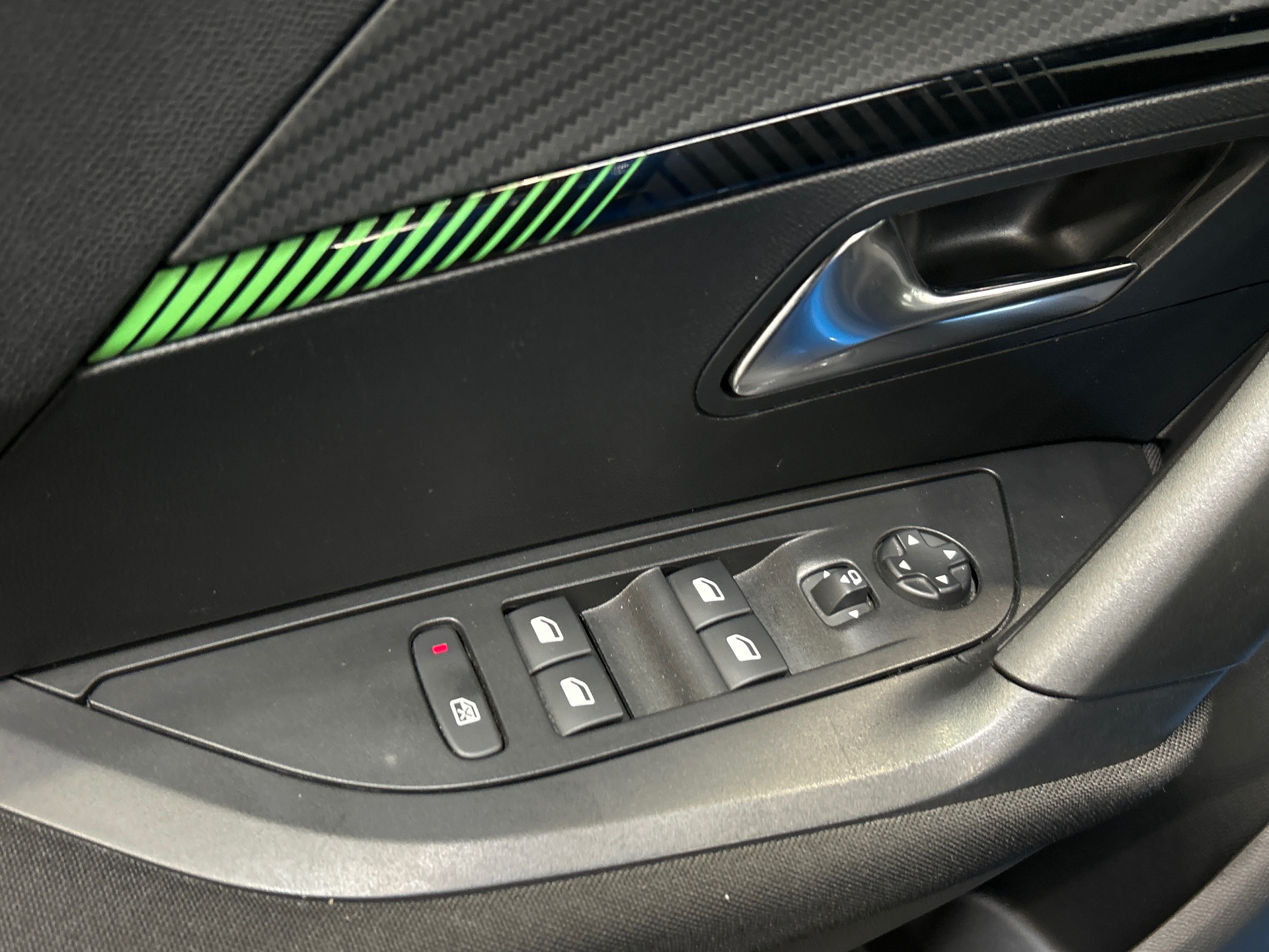 PEUGEOT 2008 ACTIVE PTECH 100 S&S BVM6