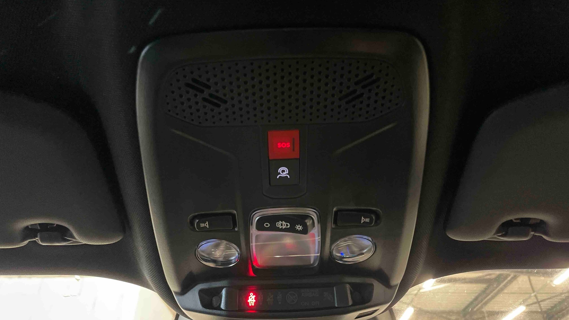 PEUGEOT 2008 Hybrid 145 ch e-DCS6 Allure