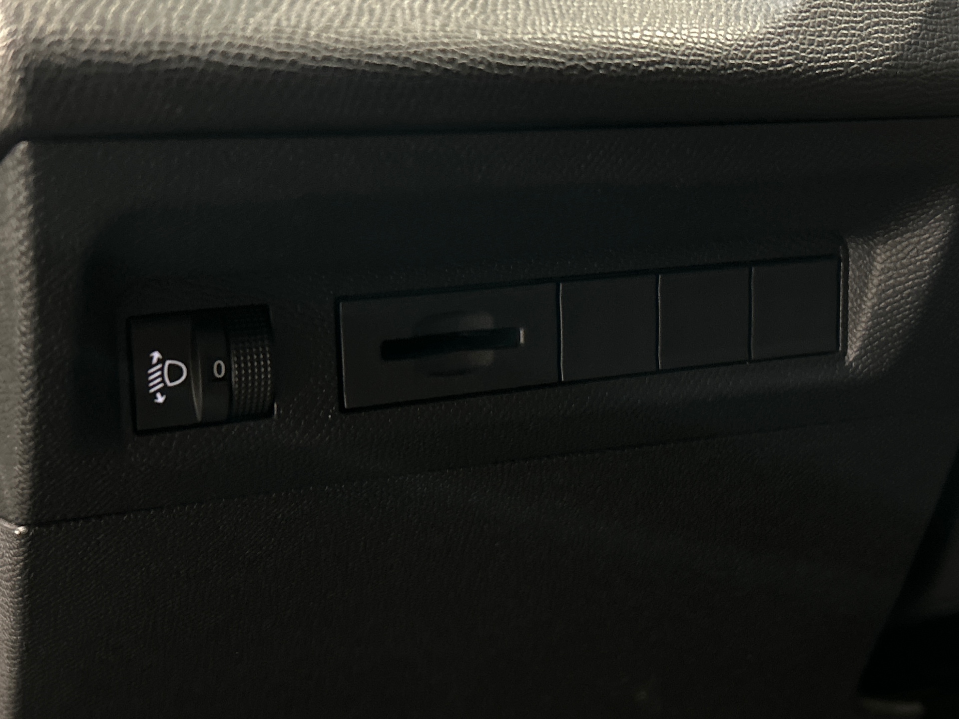 PEUGEOT 408 Hybrid 145 e-DCS6 Allure