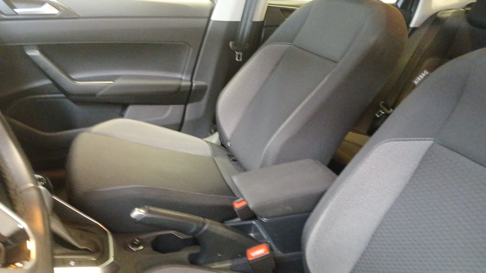 VOLKSWAGEN POLO Edition 1.0 TSI 95 DSG