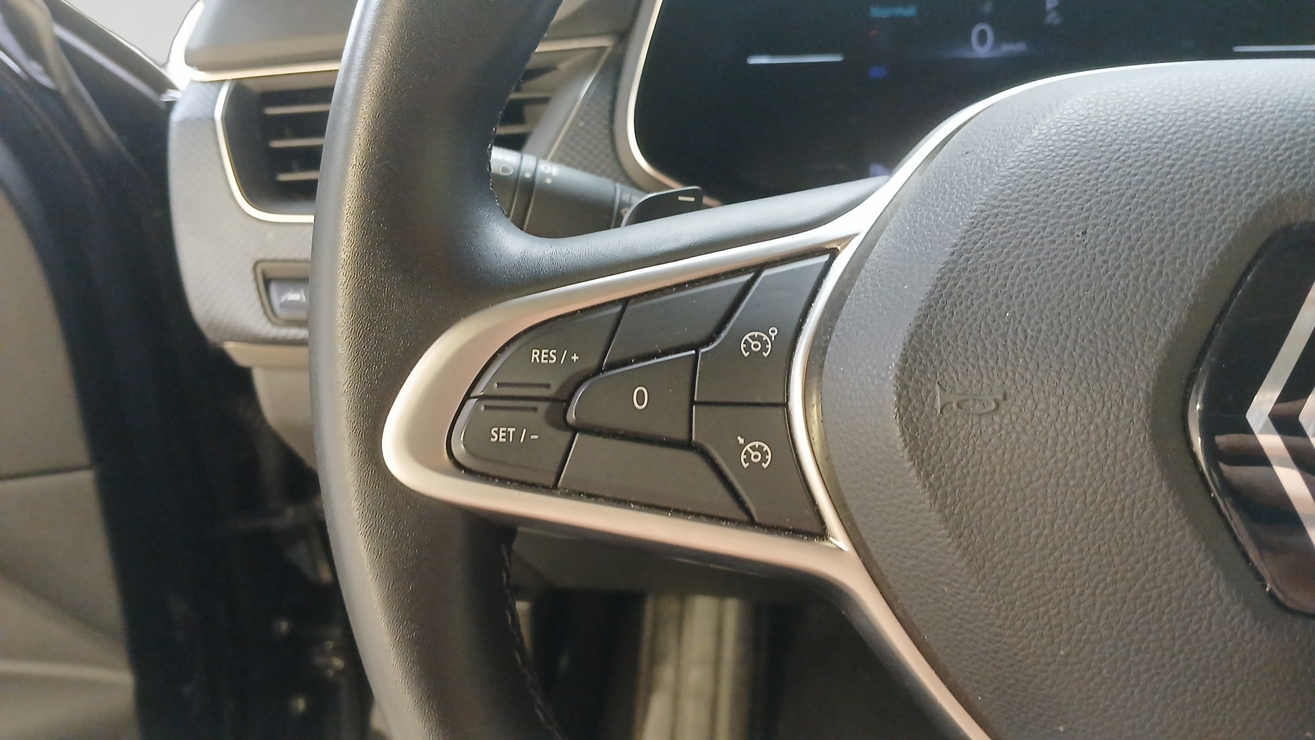 RENAULT ARKANA evolution mild hybrid 140 EDC