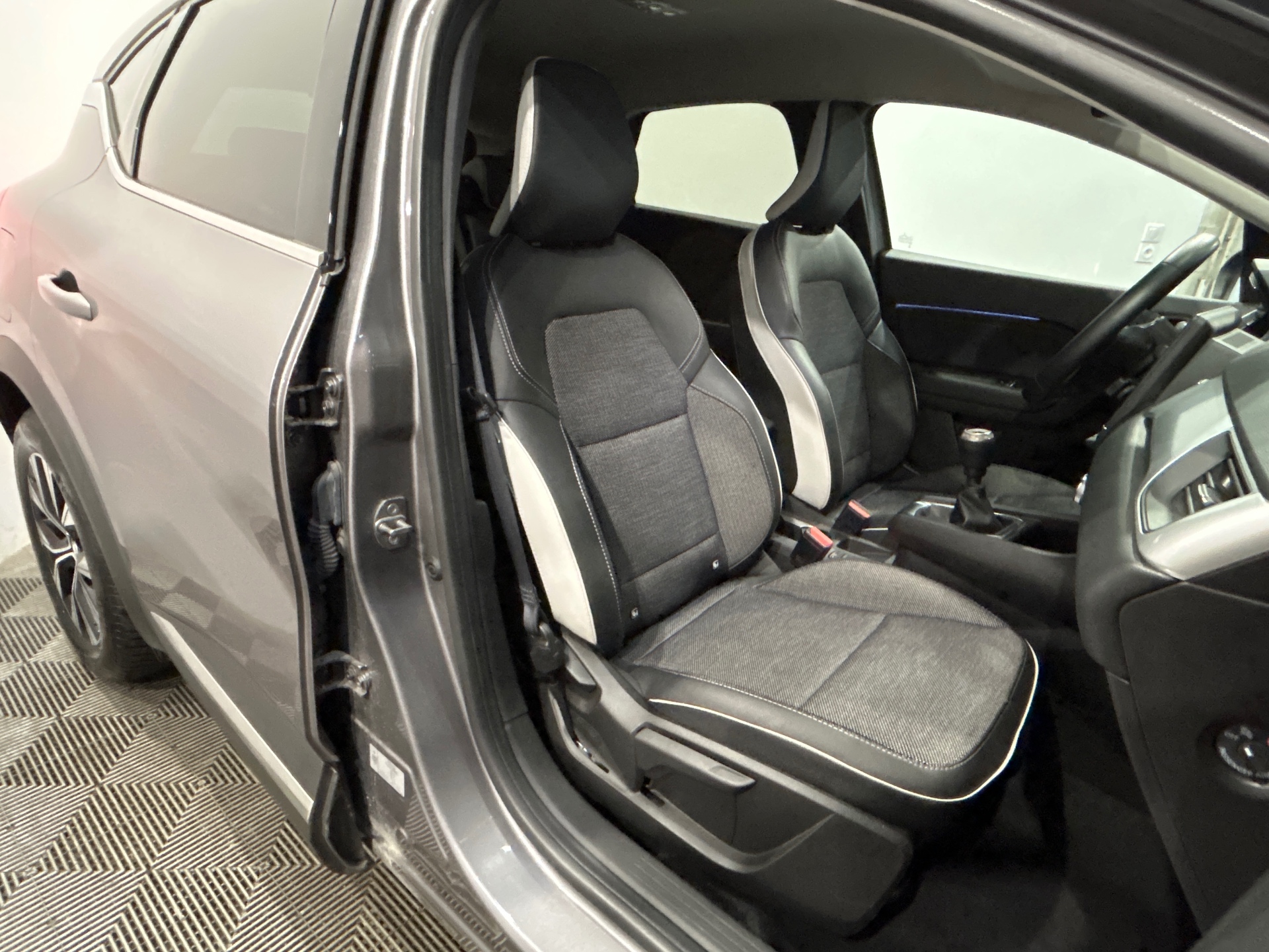 RENAULT CAPTUR techno TCe 90
