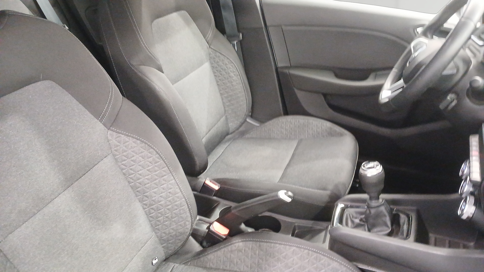 RENAULT CLIO V Blue dCi 100 - 21N Business