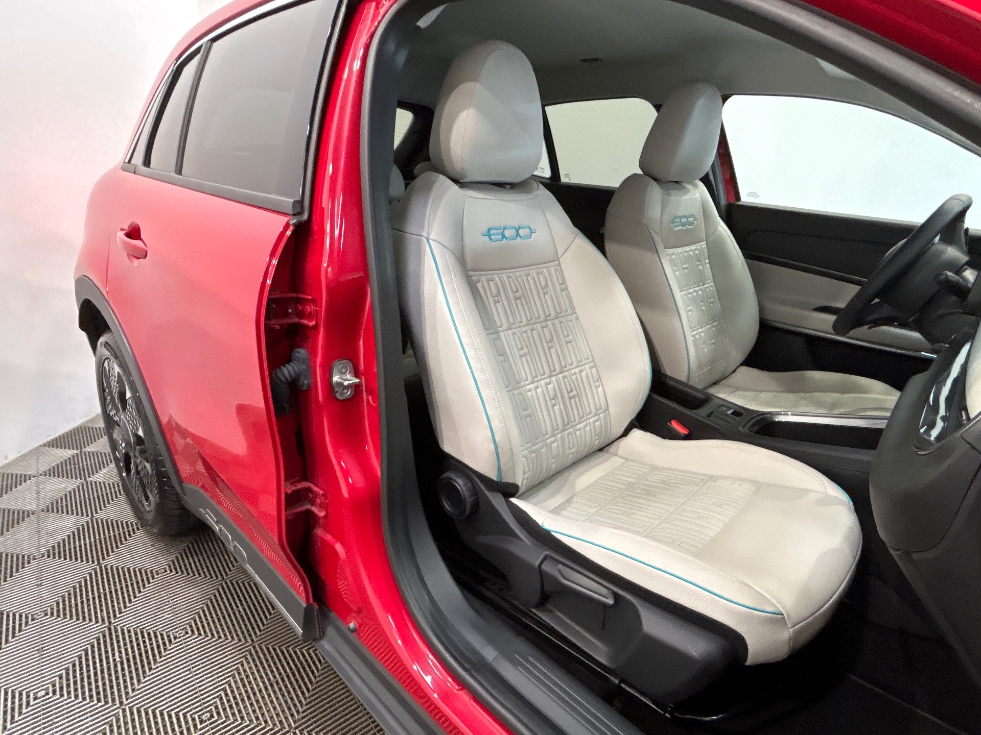 FIAT 600 PRIMA 1.2 HYBRID 100DCT6