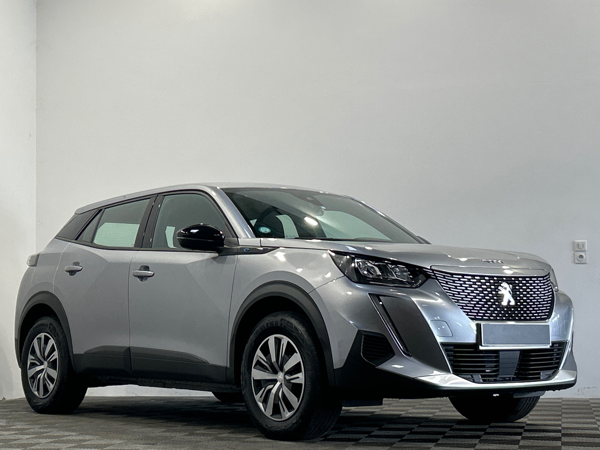 PEUGEOT 2008 ELECTRIQUE 136 ch Active Pack