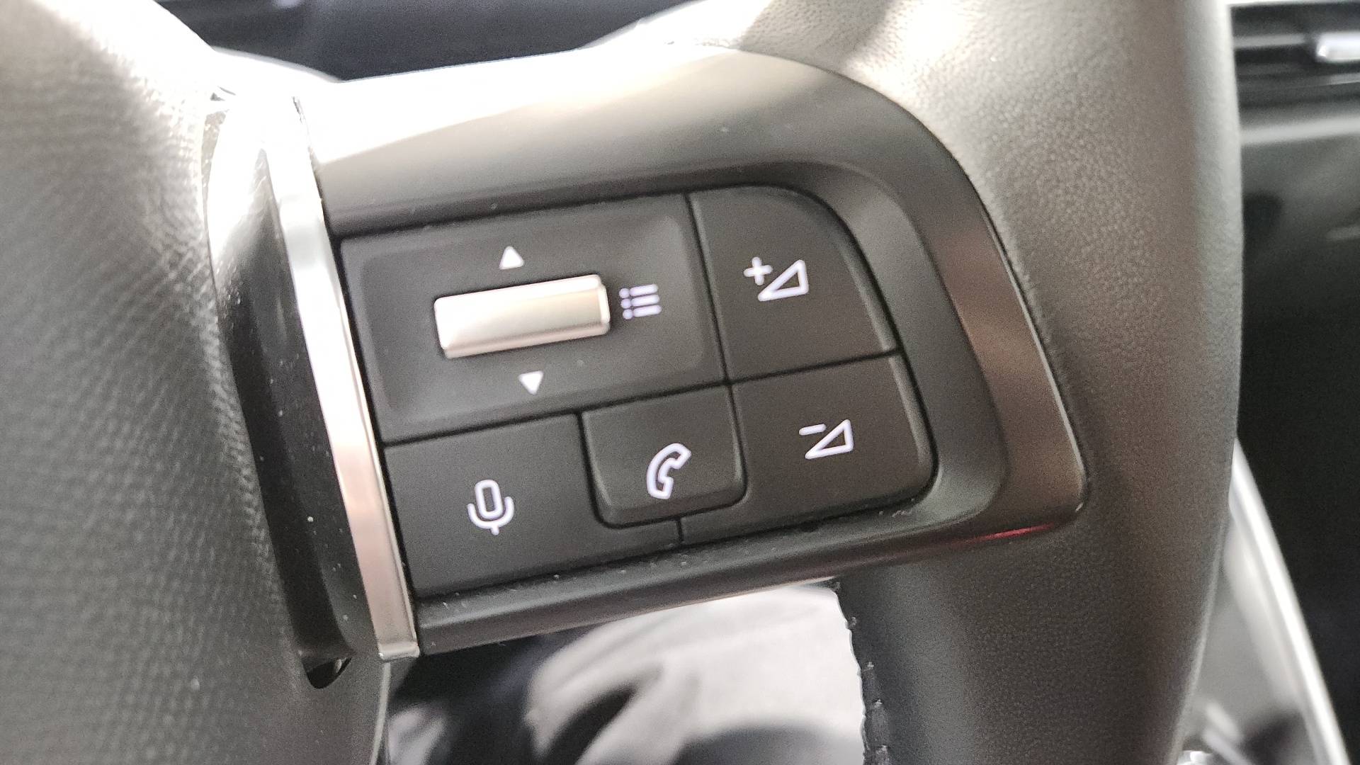 CITROEN C4 PureTech 130 BVM6 Plus - 5P