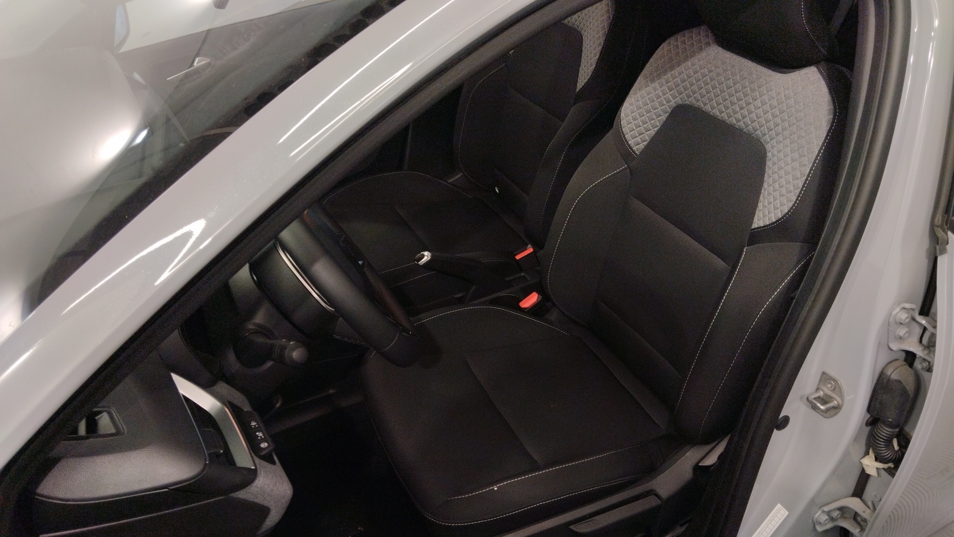 RENAULT CLIO V evolution dCi 100 ch