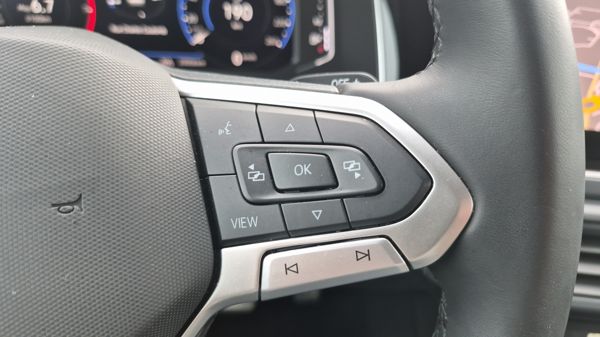 VOLKSWAGEN TAIGO R-Line Edition 1.0 TSI 116 DSG