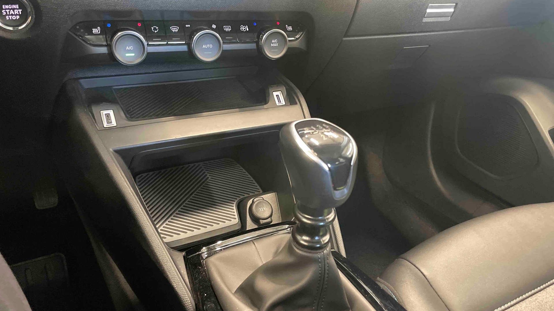CITROEN C4 PureTech 130 BVM6 Plus