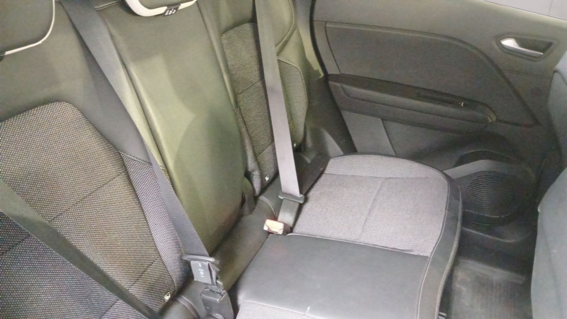 RENAULT CAPTUR TCe 160 EDC - 21 Intens