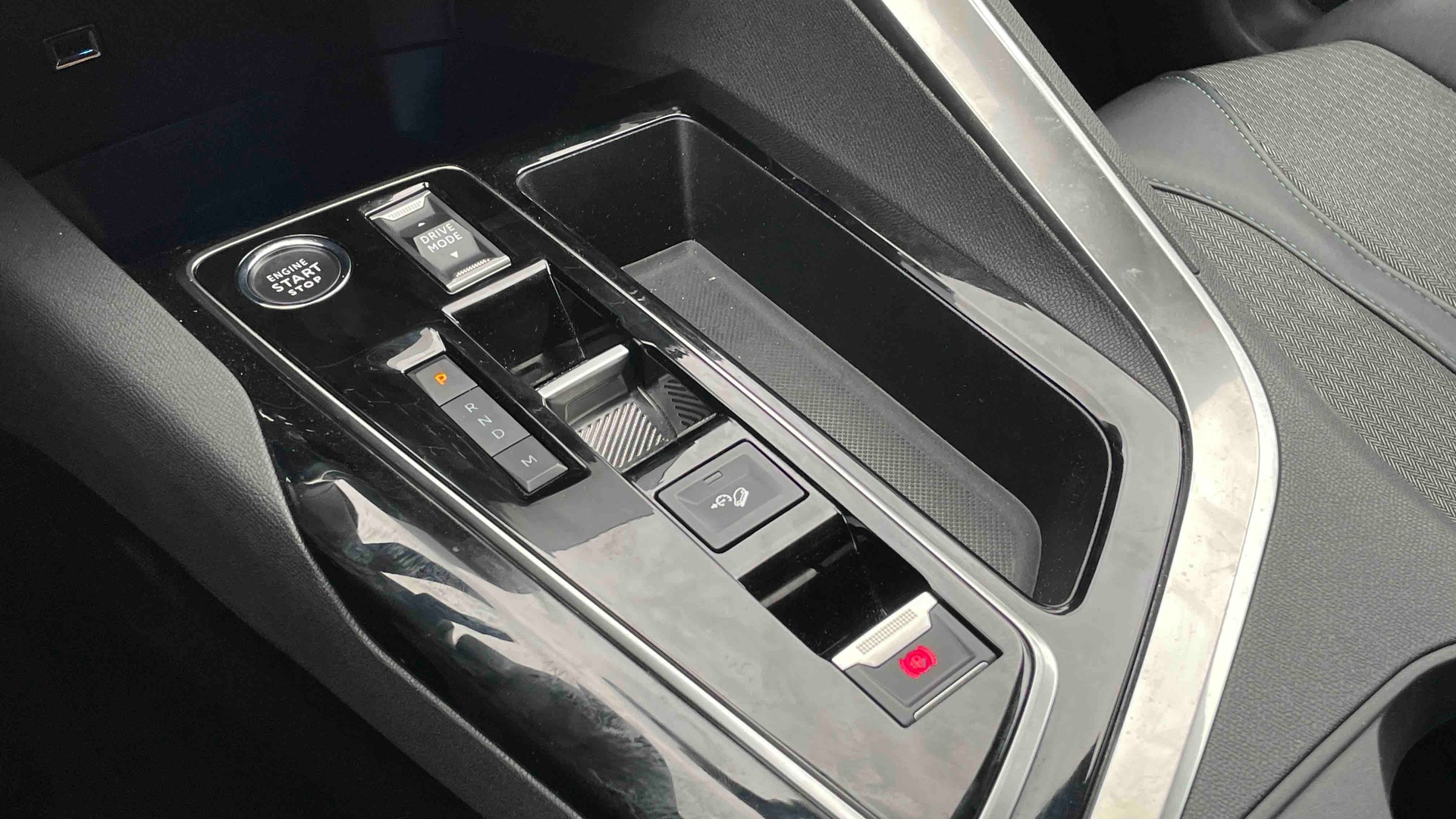 PEUGEOT 5008 BlueHDi 130ch S&S EAT8 Allure Pack