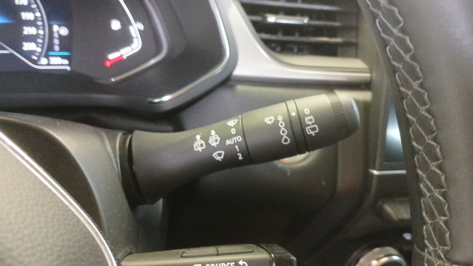 RENAULT CAPTUR TCe 160 EDC - 21 Intens
