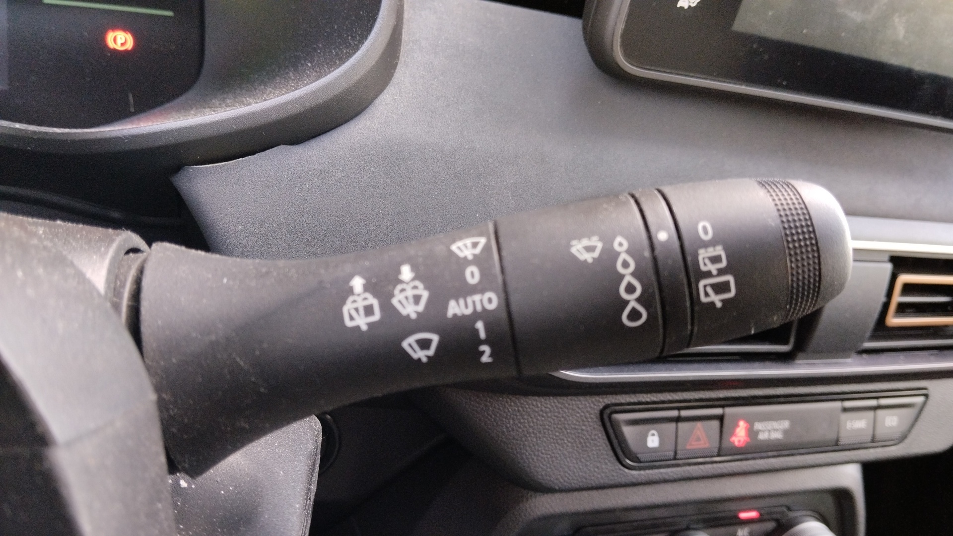 DACIA JOGGER Hybrid 140 7 places GSR2 Extreme