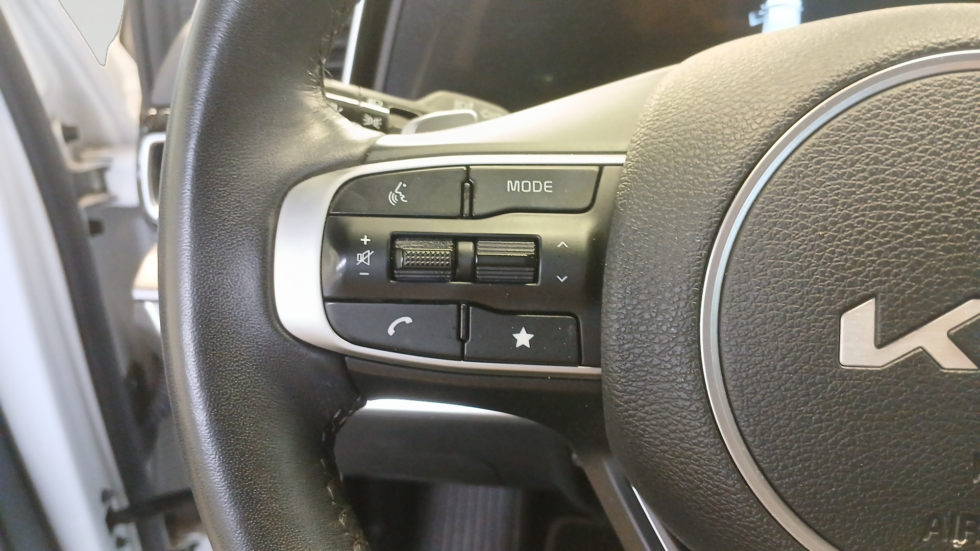 KIA SPORTAGE 1.6 T-GDi 215ch ISG Hybride BVA6 4x2 Active