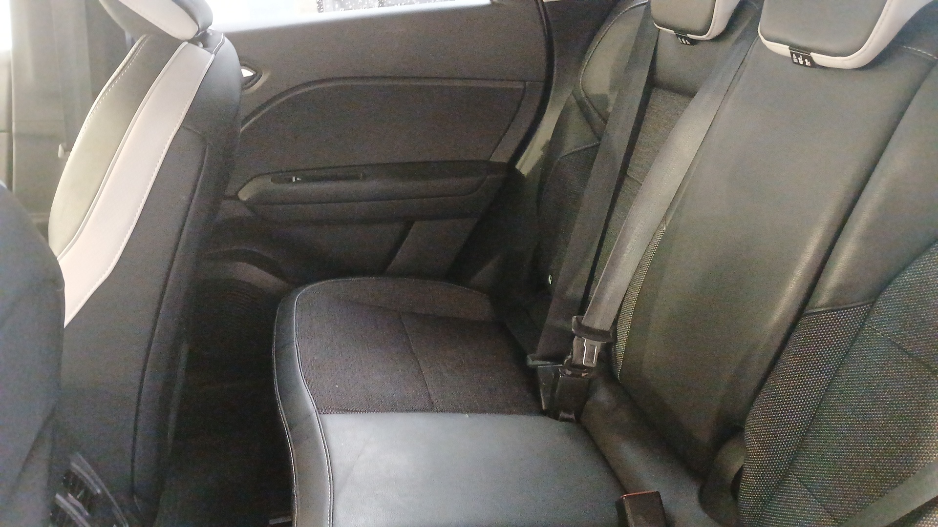 RENAULT CAPTUR TCe 160 EDC - 21 Intens