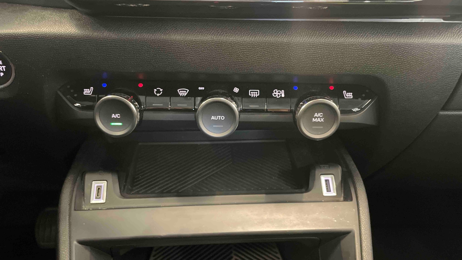CITROEN C4 PureTech 130 BVM6 Plus