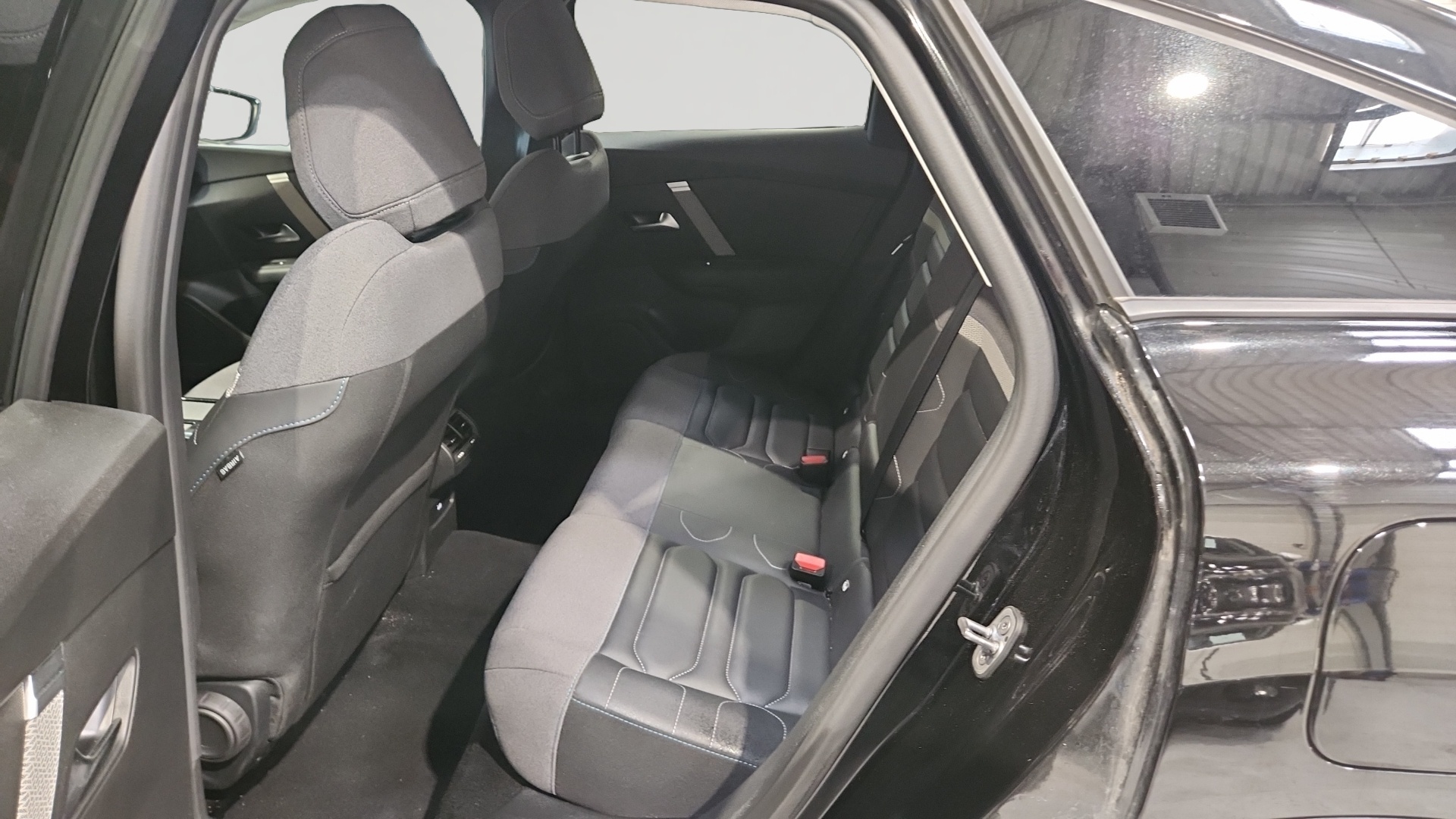 CITROEN C4 PureTech 130 EAT8 Max