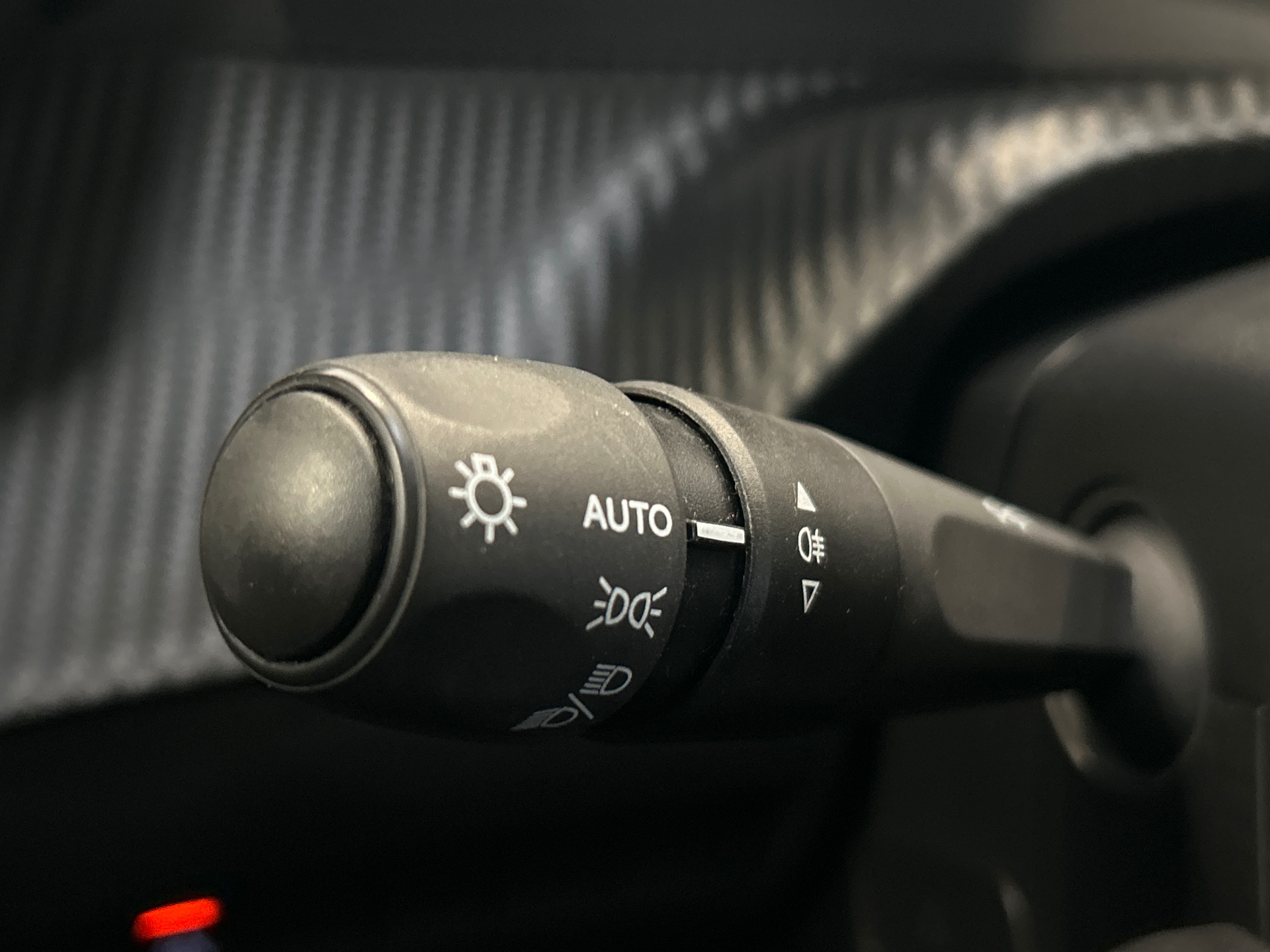 PEUGEOT 2008 ELECTRIQUE 136 ch Active Pack
