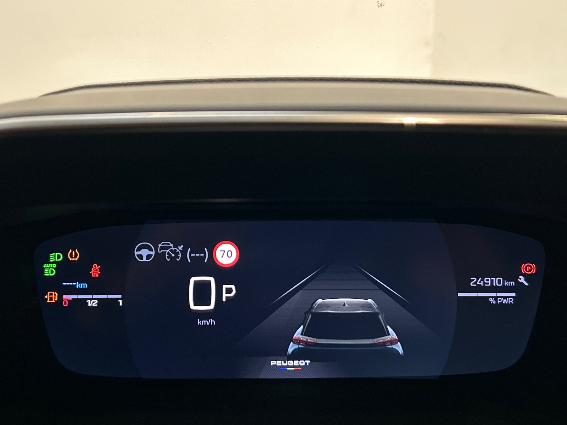 PEUGEOT 2008 GT Hybrid 145 ch e-DCS6
