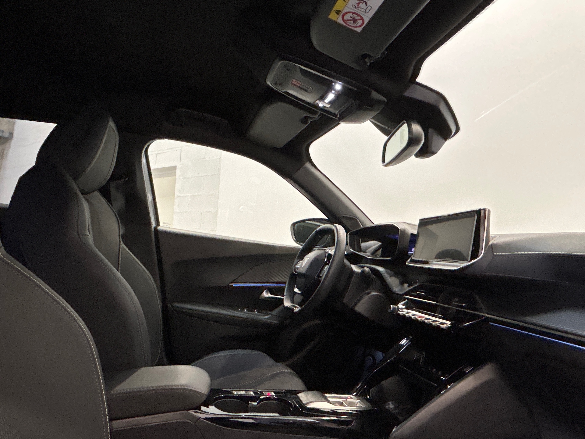 PEUGEOT 2008 GT Hybrid 145 ch e-DCS6