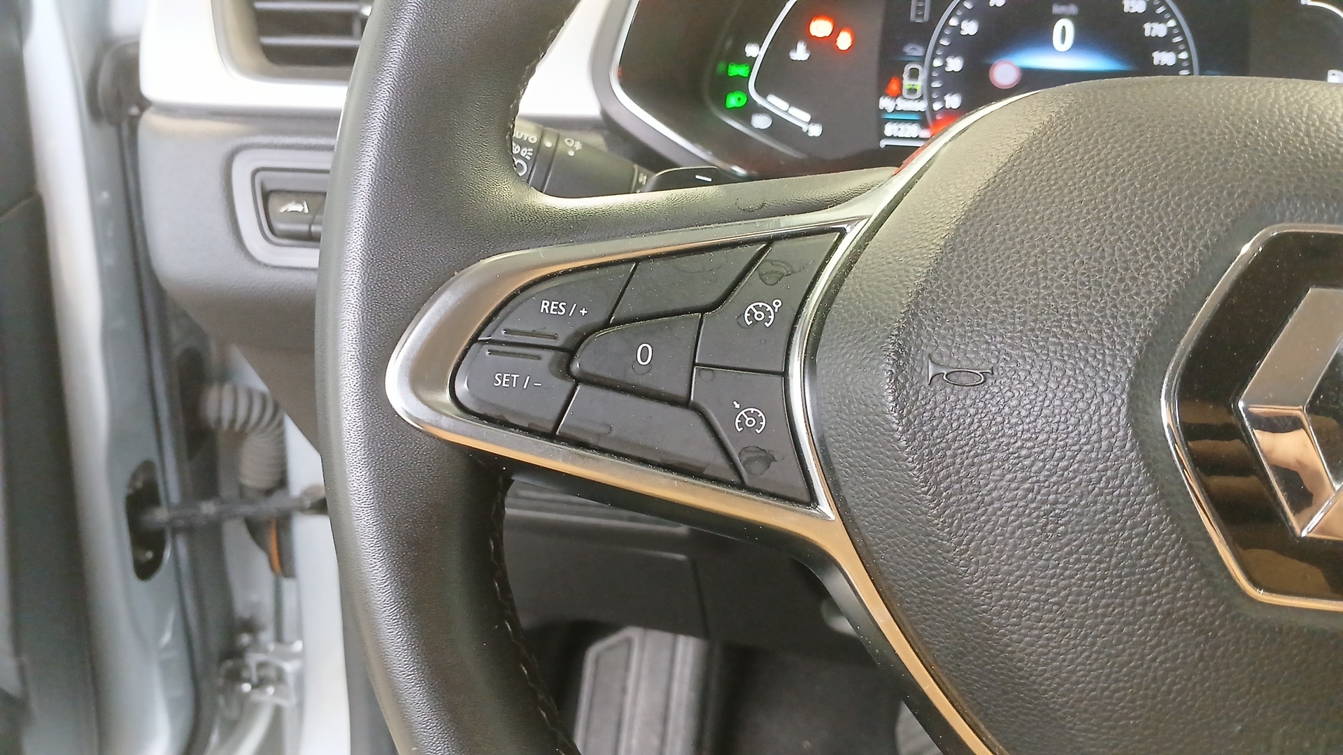 RENAULT CAPTUR TCe 160 EDC - 21 Intens
