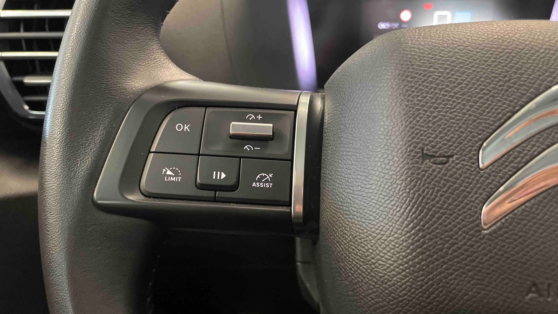 CITROEN C4 PureTech 130 BVM6 Plus
