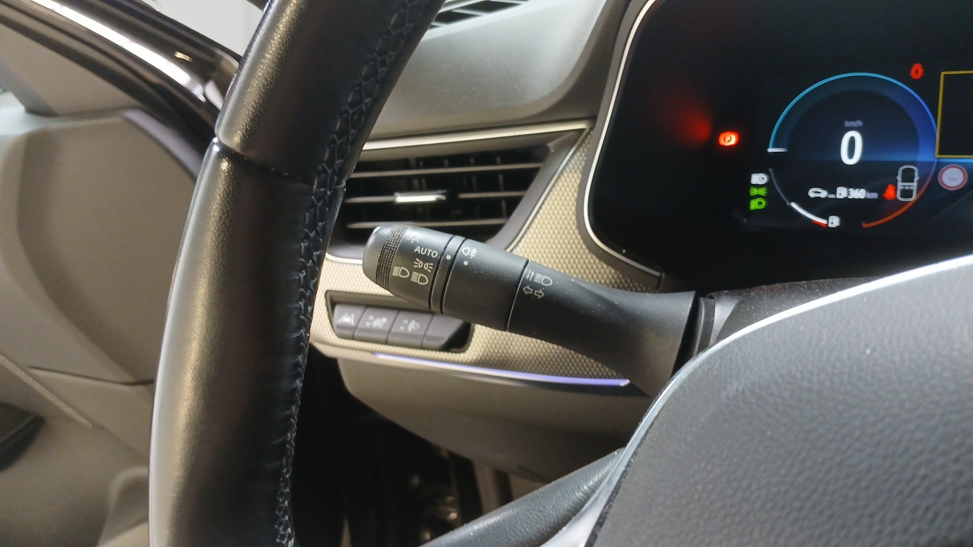 RENAULT ARKANA E-Tech 145 - 21B Intens