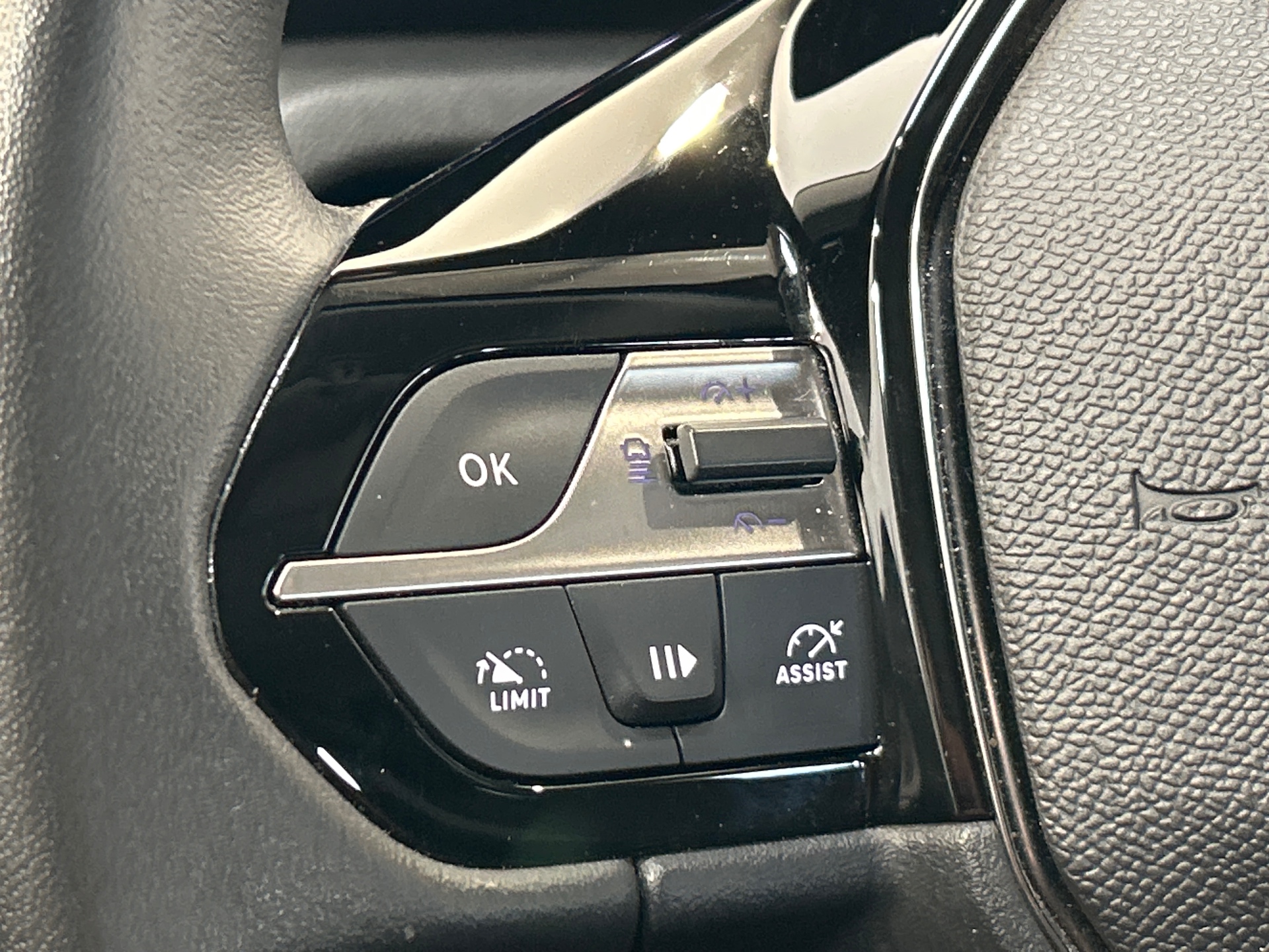 PEUGEOT 308 SW ALLURE PURETECH 130 S&S BVM6