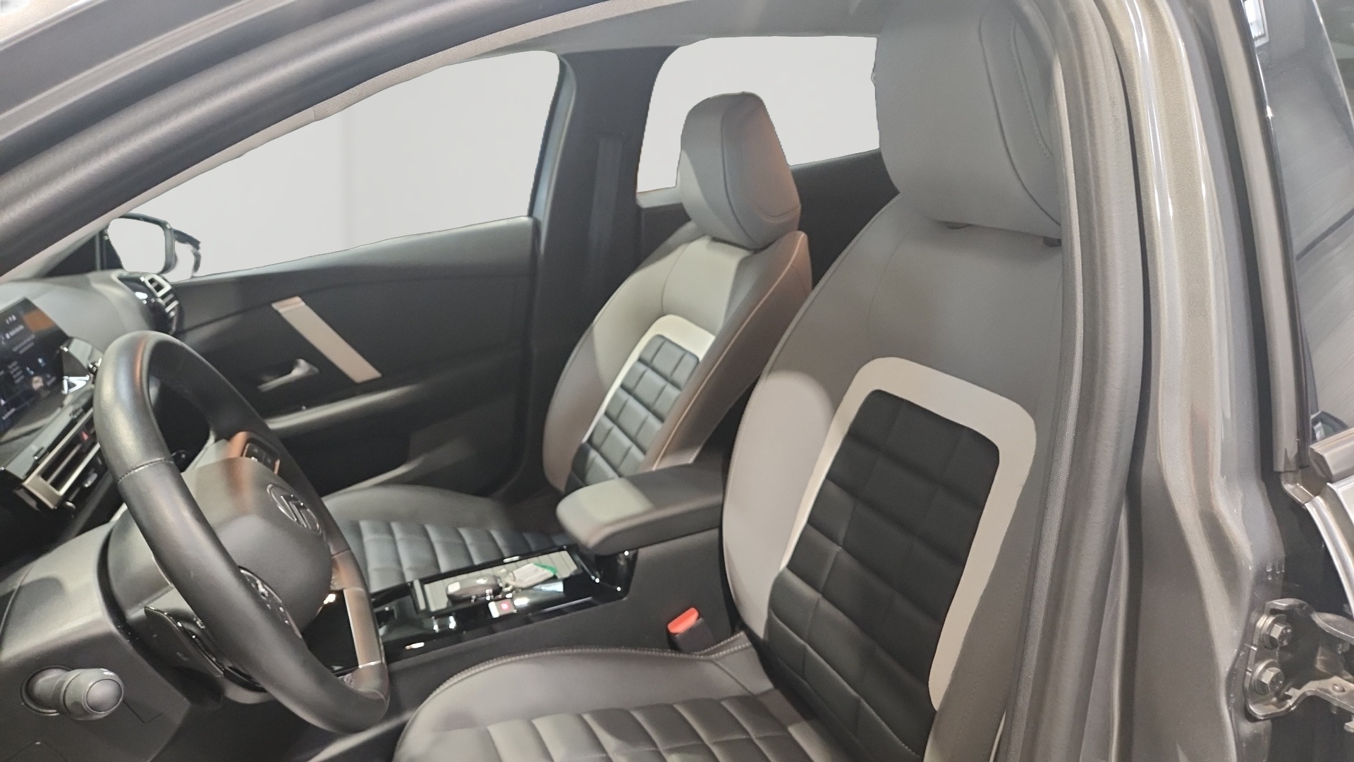 CITROEN C4 Hybride 136 e-DCS6 Max