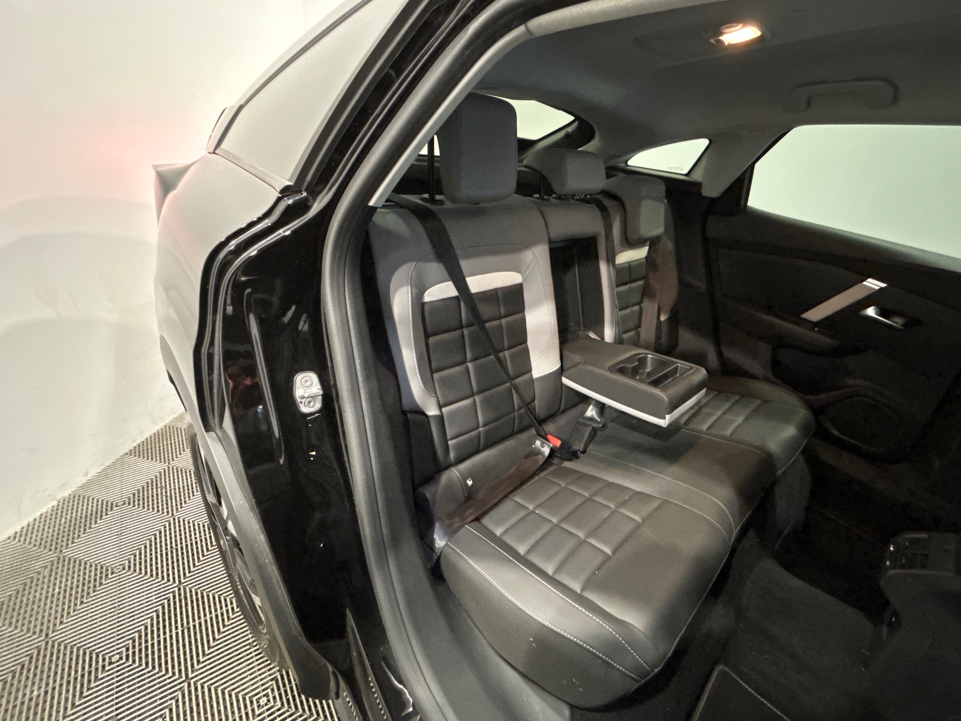 CITROEN C4 Hybride 145 E-dcs6 MAX