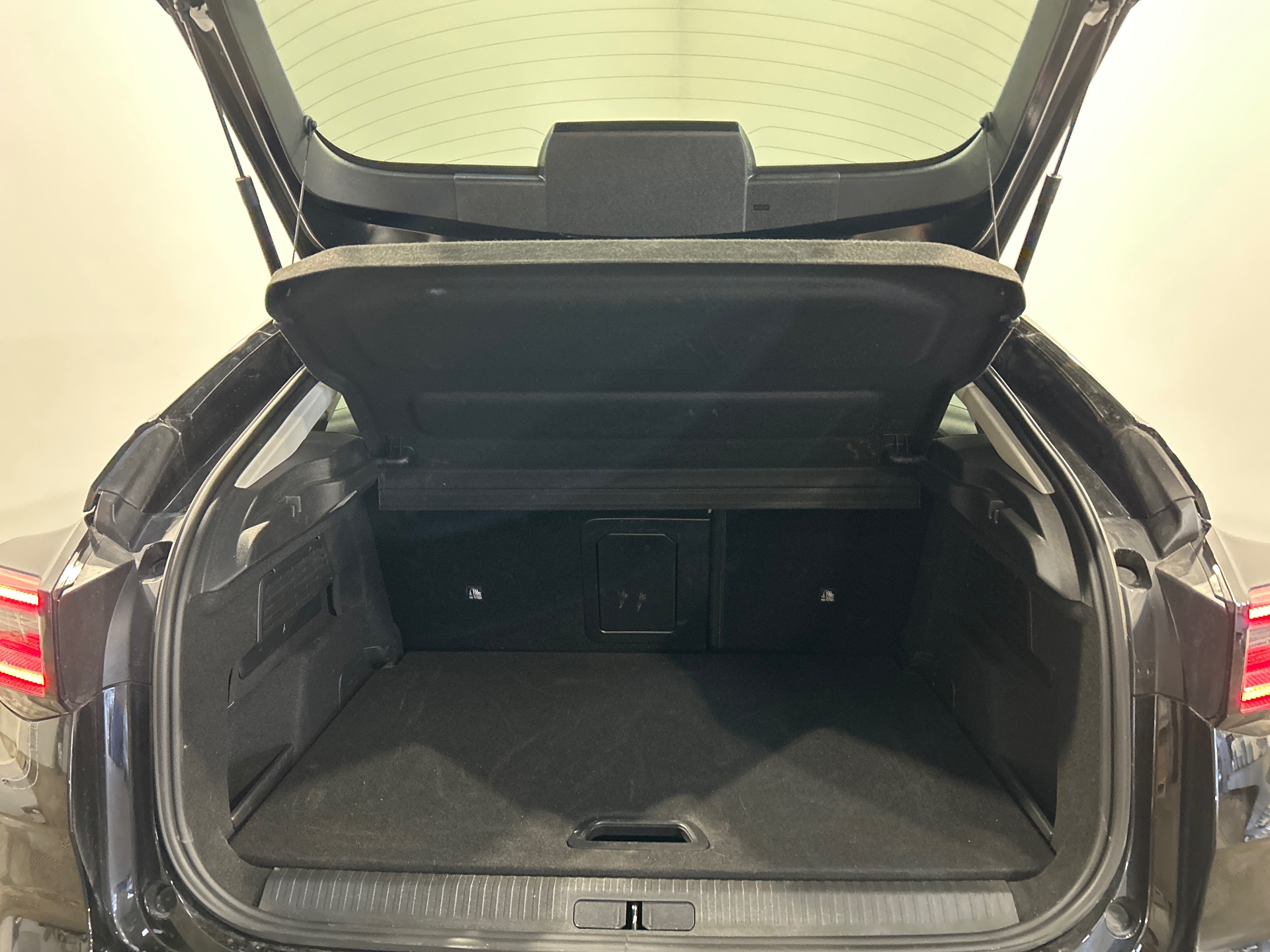 CITROEN C4 Hybride 145 E-dcs6 MAX