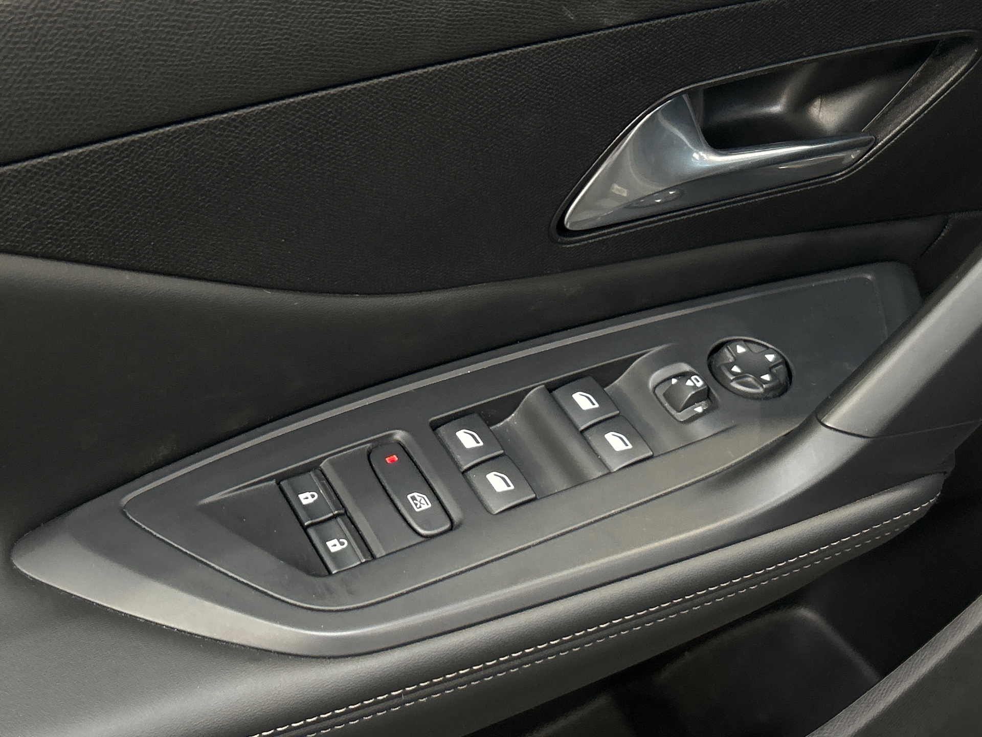PEUGEOT 308 Allure BlueHDI 130 ch S&S EAT8