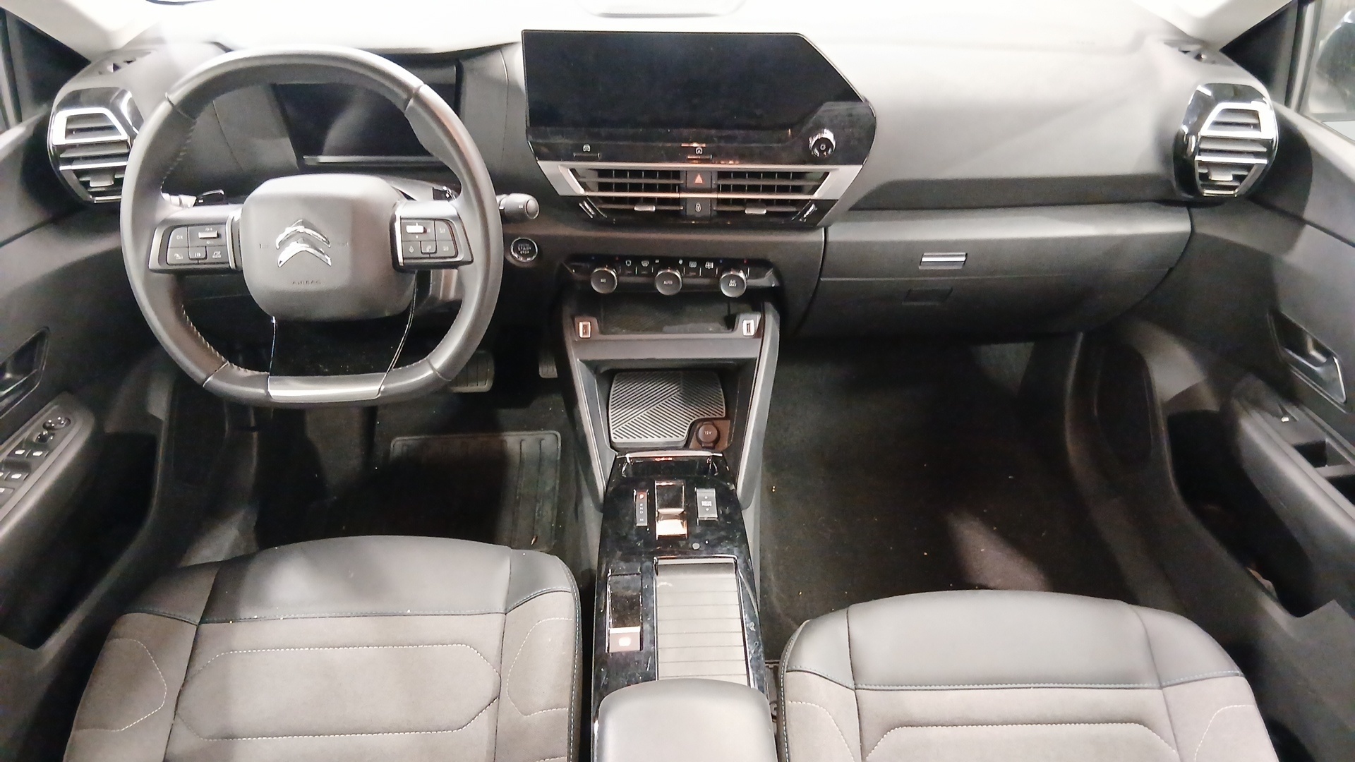 CITROEN C4 PureTech 130 EAT8 Plus