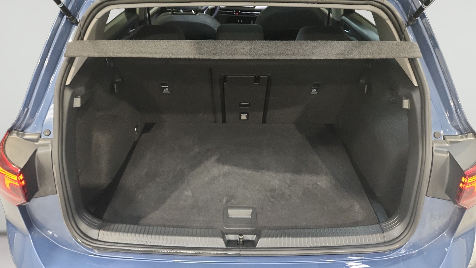 VOLKSWAGEN GOLF 2.0 TDI 150 DSG7 VW Edition