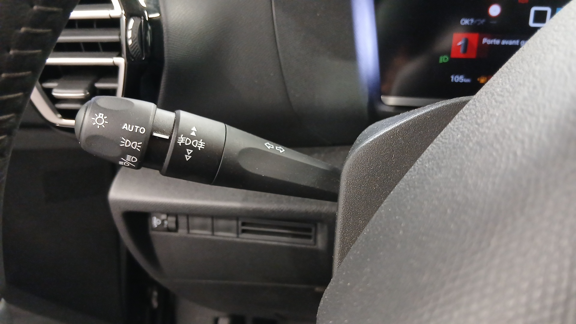 CITROEN C4 PureTech 130 EAT8 Plus