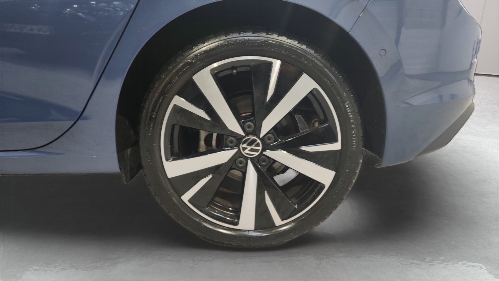 VOLKSWAGEN GOLF 2.0 TDI 150 DSG7 VW Edition