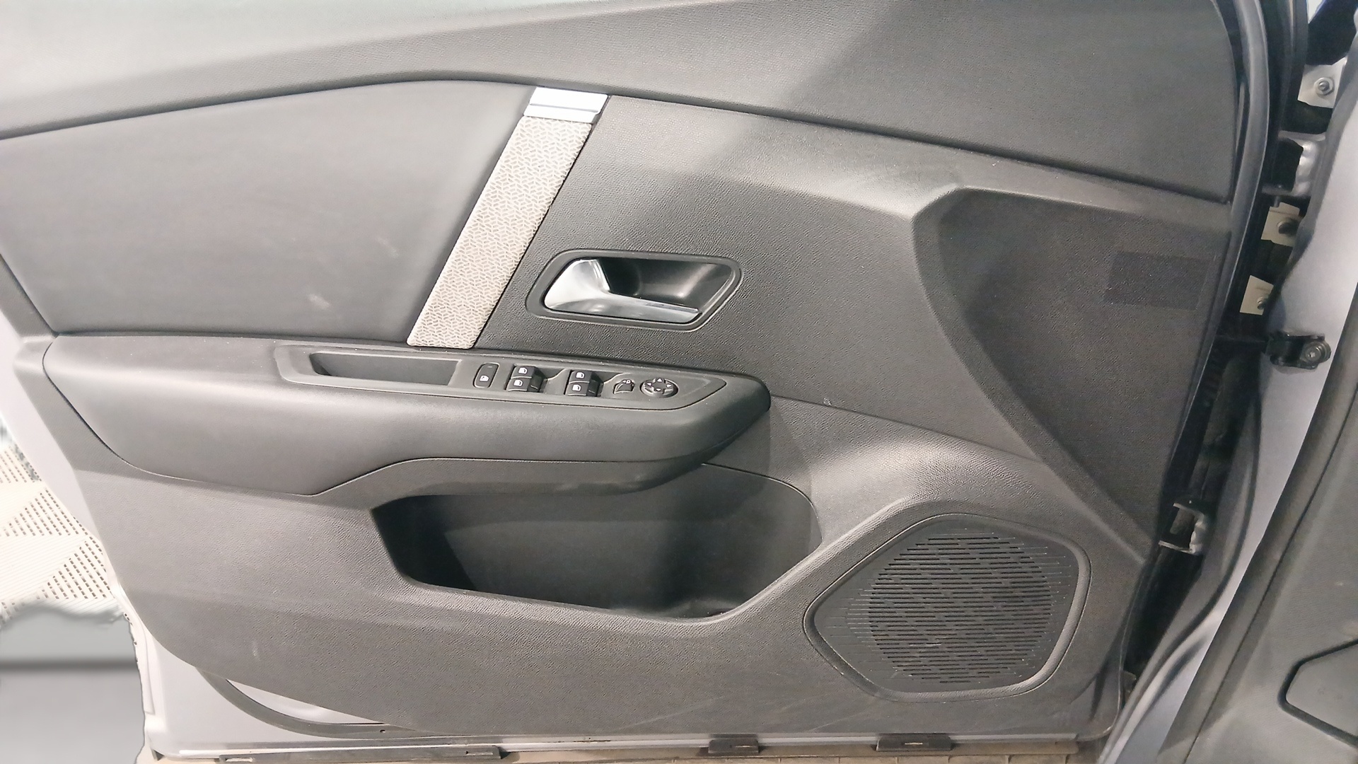 CITROEN C4 PureTech 130 EAT8 Plus