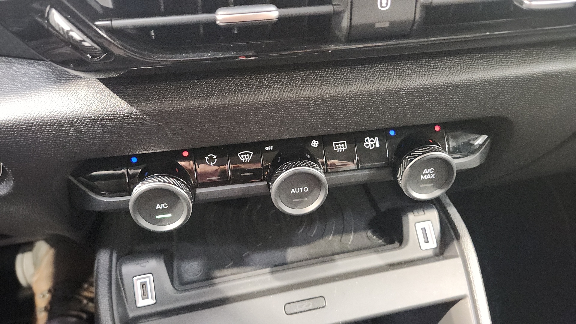 CITROEN C4 Hybride 136 e-DCS6 Max