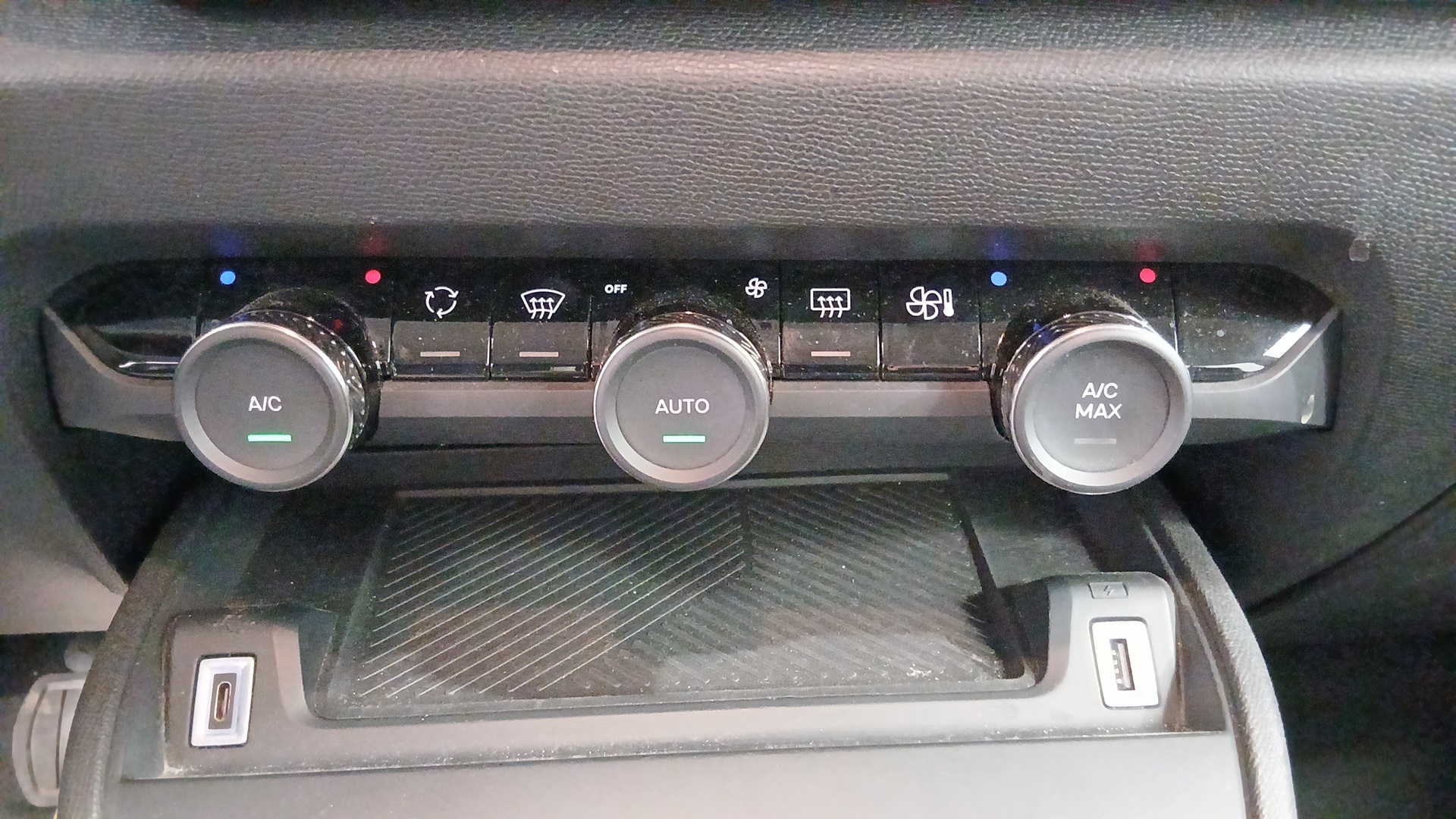 CITROEN C4 PureTech 130 EAT8 Plus