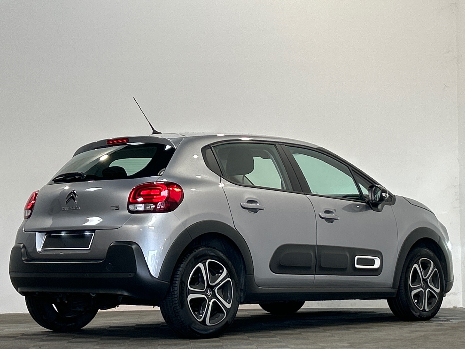 CITROEN C3 PureTech 110 BVM6 Plus