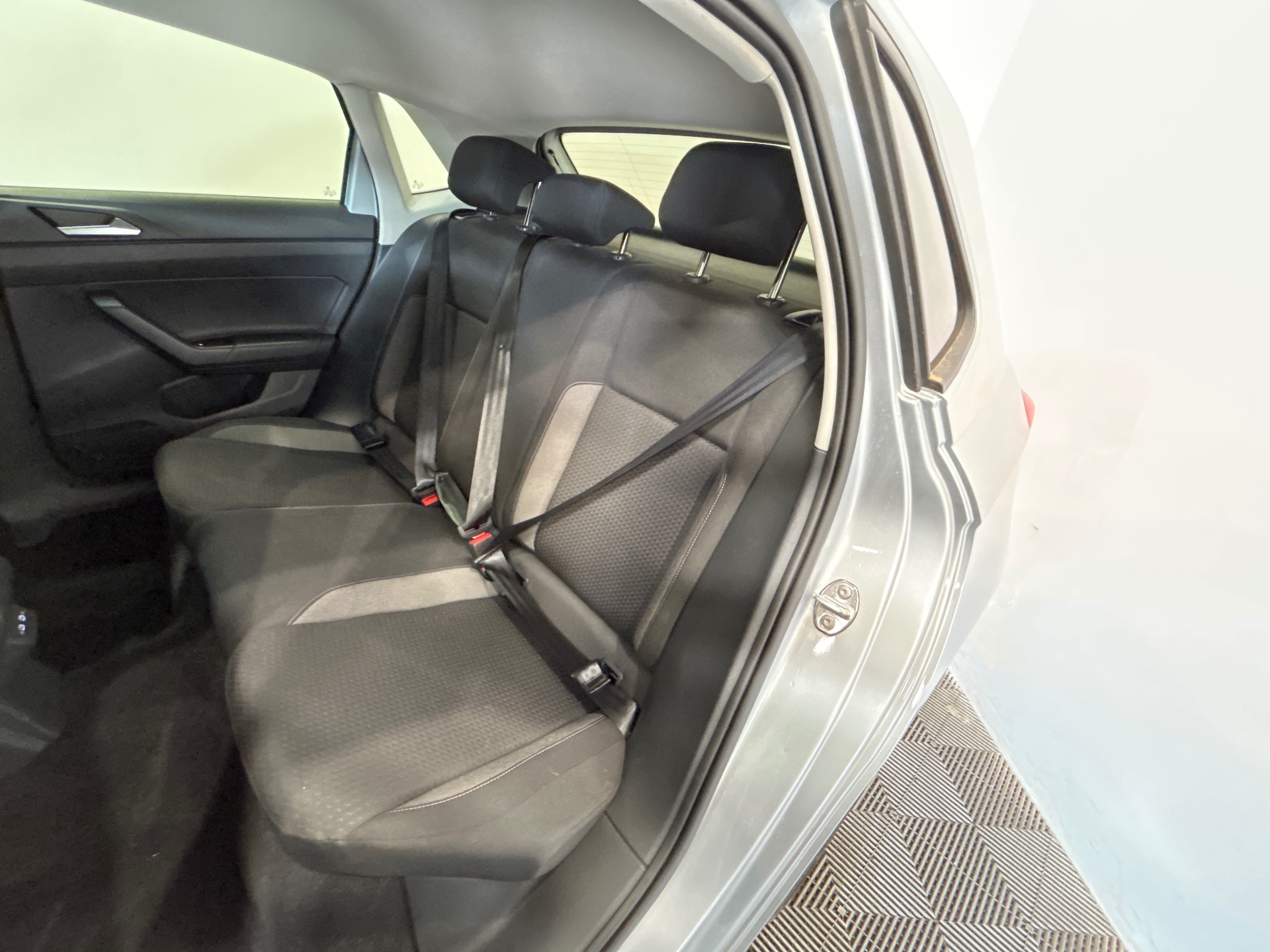 VOLKSWAGEN POLO Edition 1.0 TSI 95 DSG
