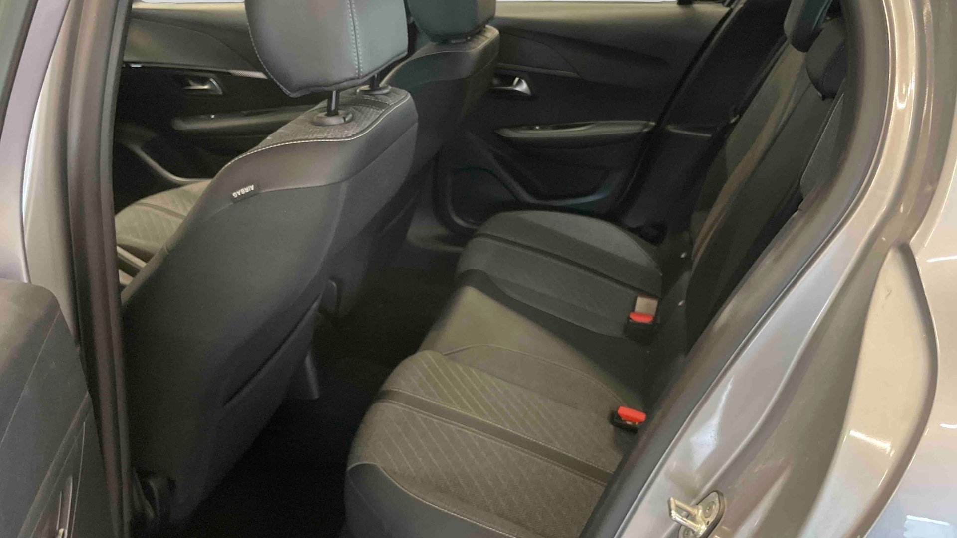 PEUGEOT 208 PureTech 100 S&S BVM6 Active