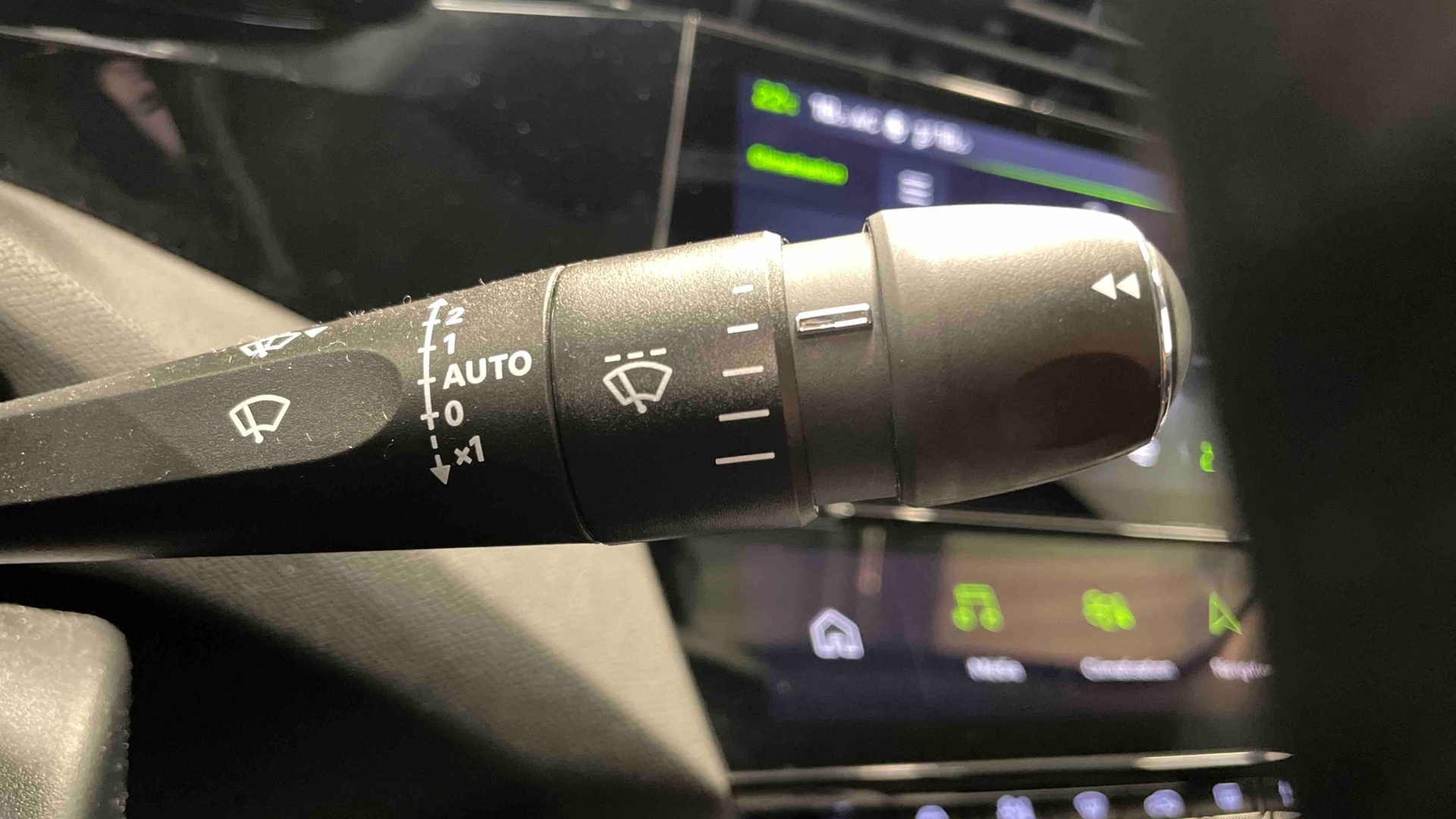 PEUGEOT 408 Allure Hybrid 145 ch e-DCS6