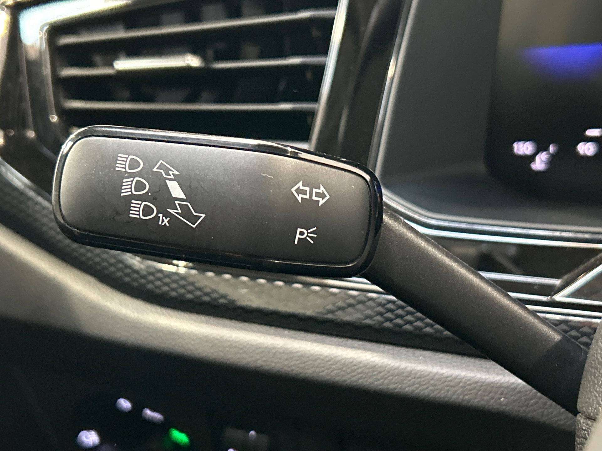 VOLKSWAGEN POLO Edition 1.0 TSI 95 DSG